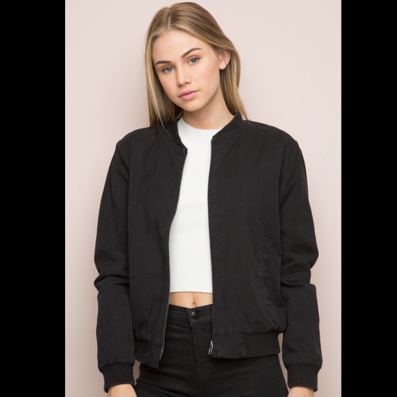 Brandy Melville Army Green Bomber Jacket - Picture 8 of 8